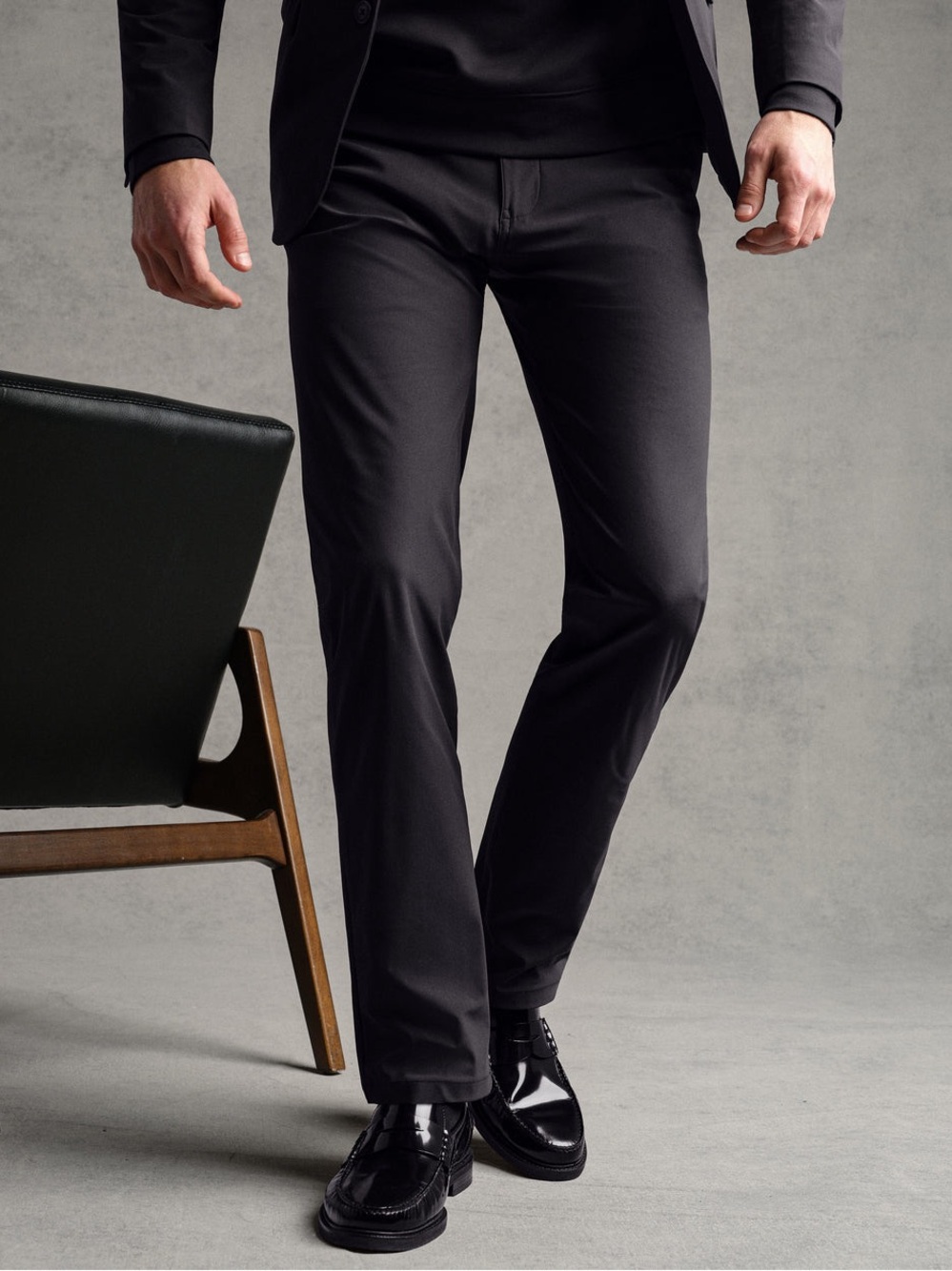 RHONE Commuter Pants Slim Straight Black 36” x 33”